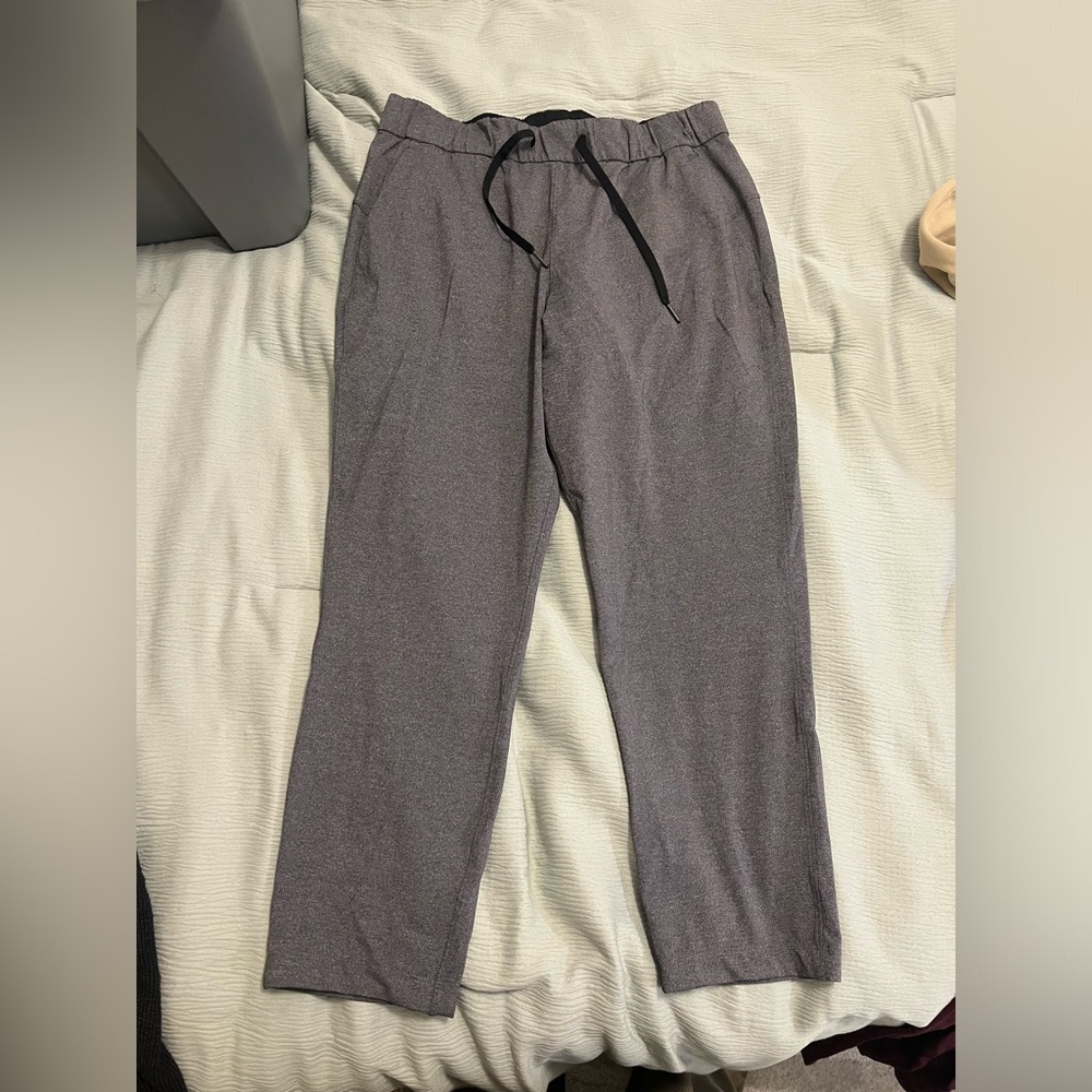 Lululemon pants size 8